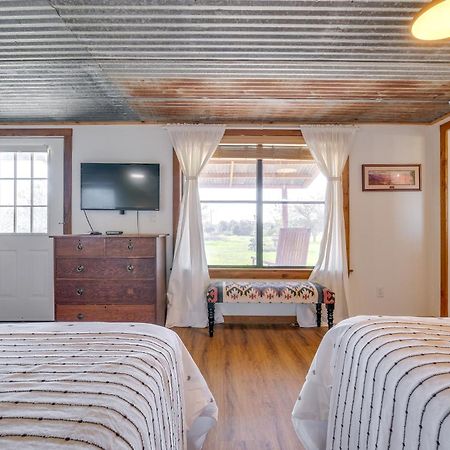 Delightful Carmine Studio On Farm Near Round Top! Ngoại thất bức ảnh