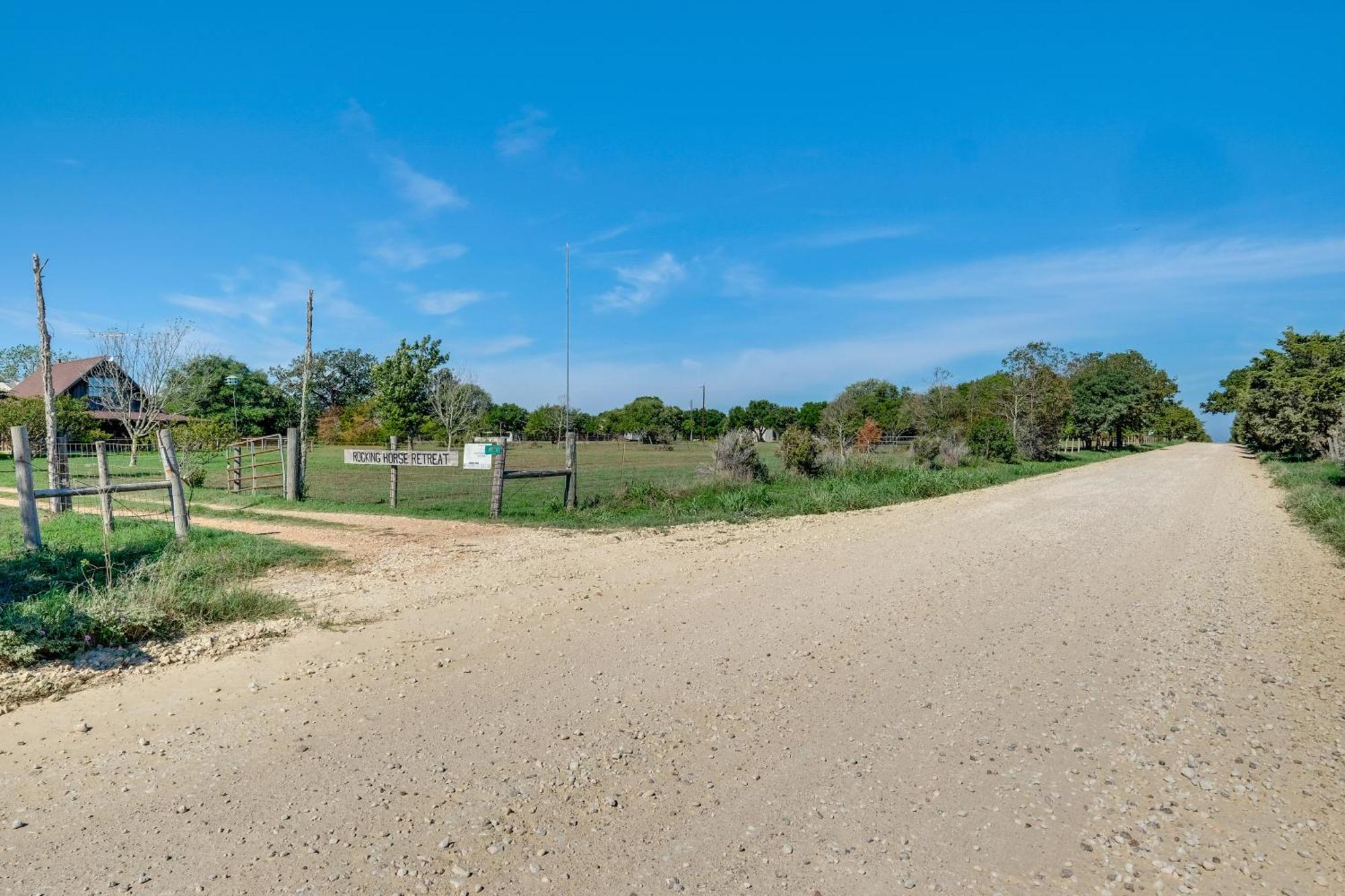 Delightful Carmine Studio On Farm Near Round Top! Ngoại thất bức ảnh