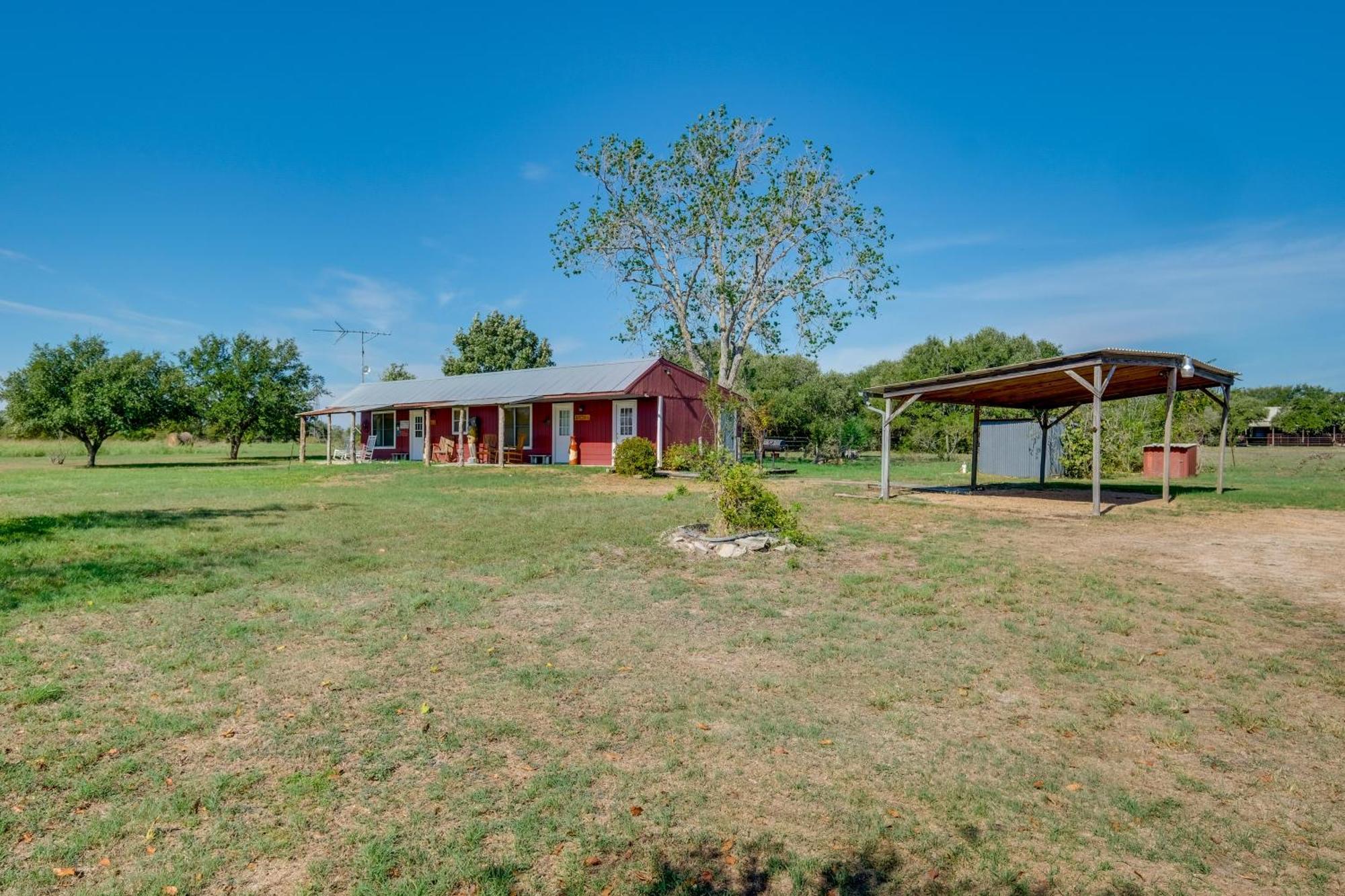 Delightful Carmine Studio On Farm Near Round Top! Ngoại thất bức ảnh